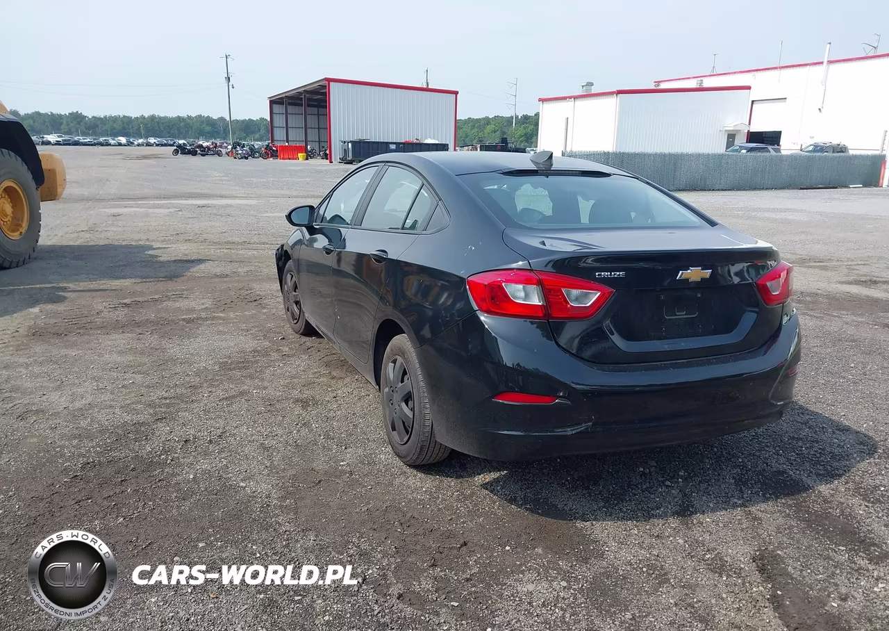 2018 Chevrolet Cruze Ls Auto VIN:1G1BC5SM6J7111036 - 3