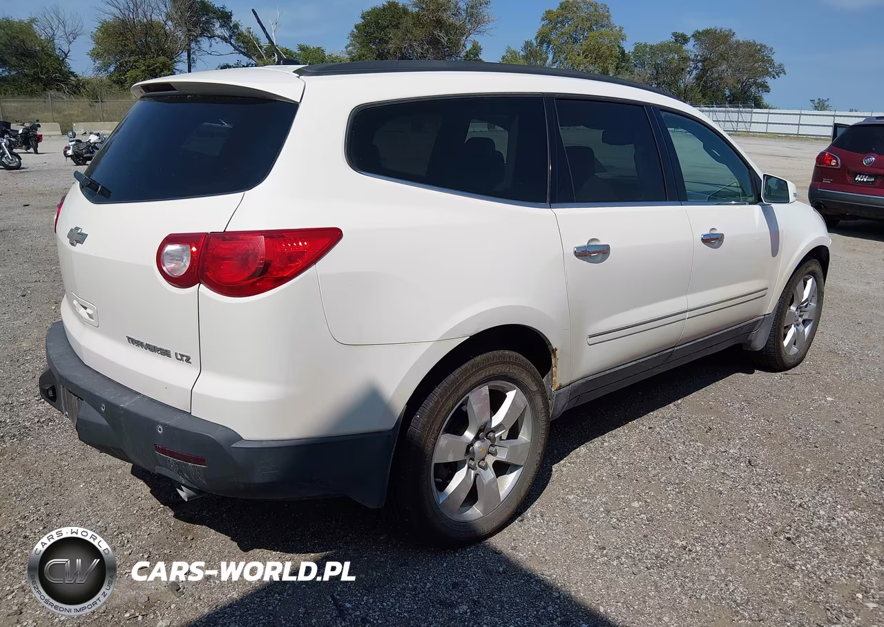 2010 Chevrolet Traverse Ltz VIN:1GNLVHED4AJ244052 - 4
