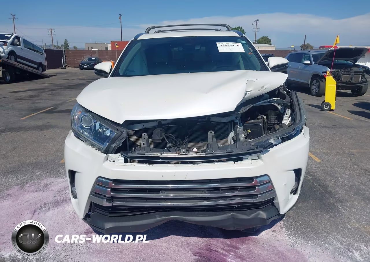 2018 Toyota Highlander Limited VIN:5TDYZRFH2JS258190 - 12