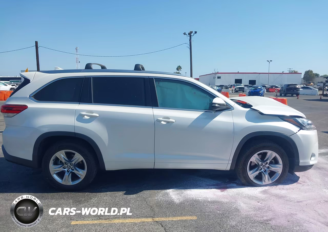 2018 Toyota Highlander Limited VIN:5TDYZRFH2JS258190 - 13