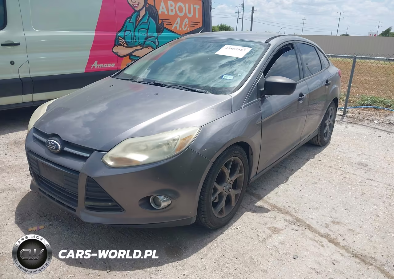 2013 Ford Focus S VIN:1FADP3E28DL372575 - 2