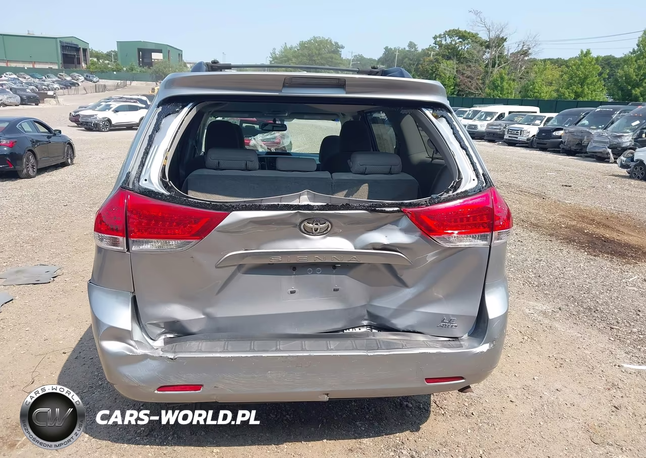 2014 Toyota Sienna Le 7 Passenger VIN:5TDJK3DC8ES088840 - 16