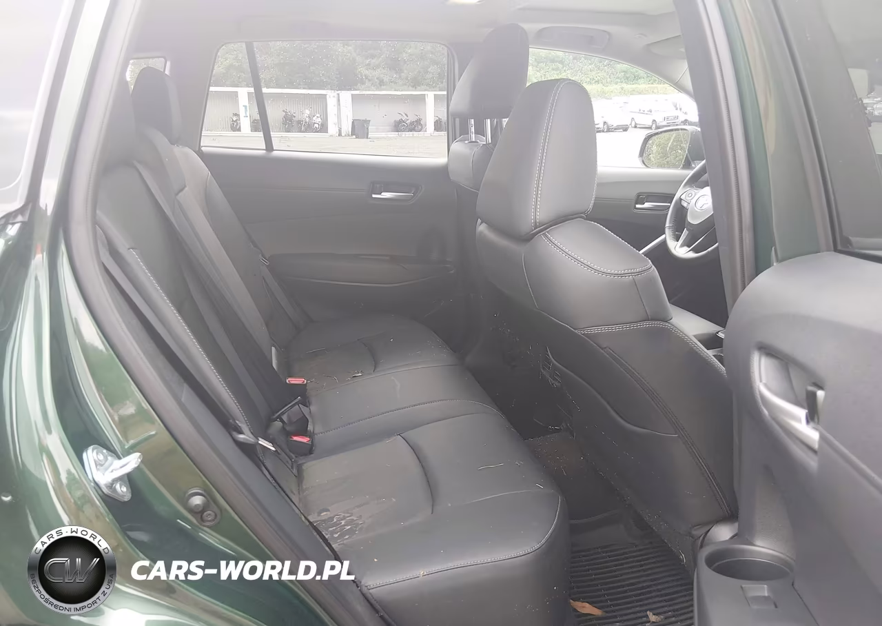 2026 Toyota Corolla Cross Xle VIN:7MUDAABG9TV164630 - 8