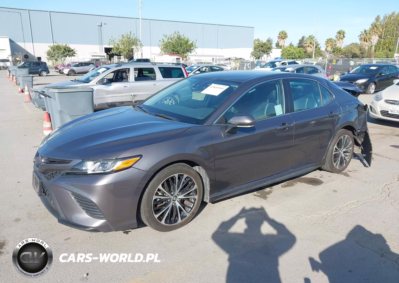 2019 Toyota Camry Se VIN:4T1B11HK4KU833907 - 2