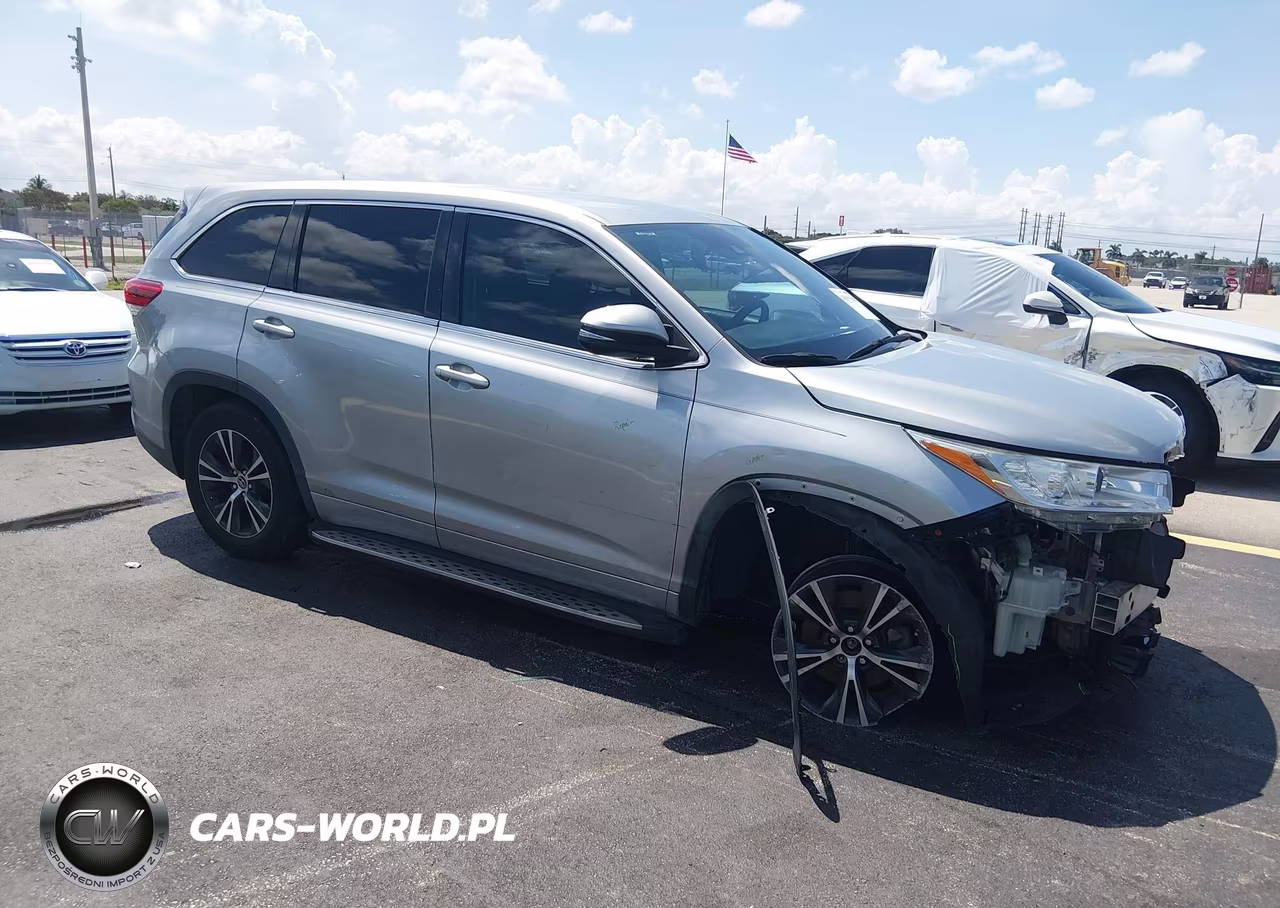 2017 Toyota Highlander Le