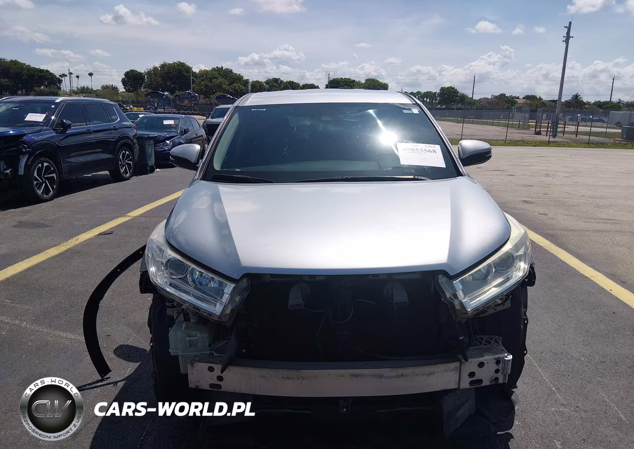 2017 Toyota Highlander Le VIN:5TDZARFH6HS028917 - 12