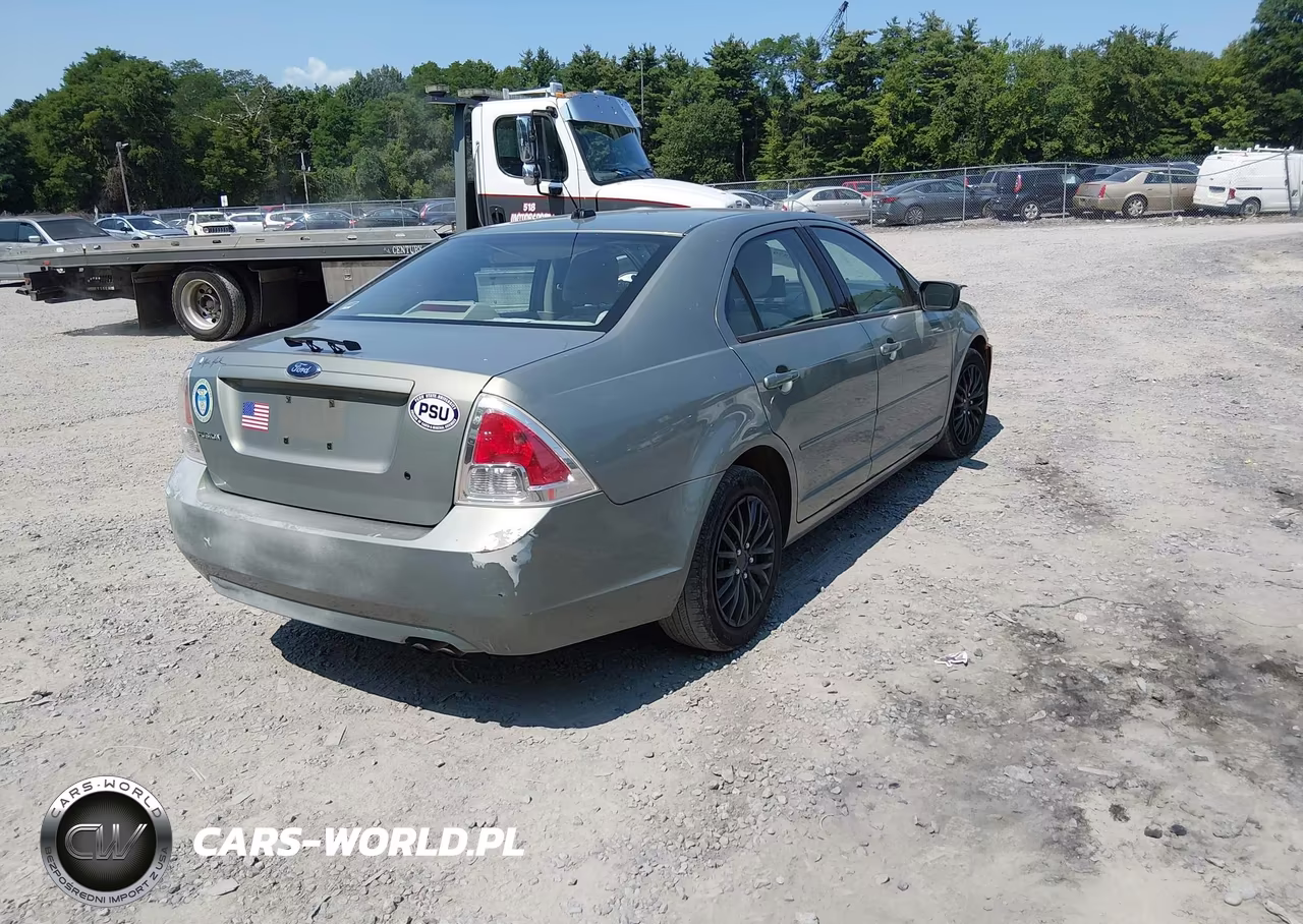 2009 Ford Fusion S VIN:3FAHP06Z79R129926 - 4
