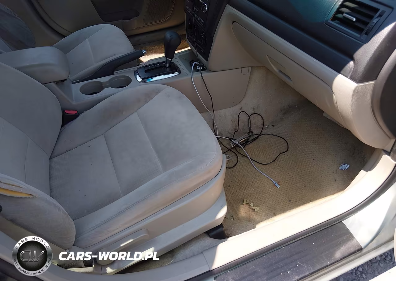 2009 Ford Fusion S VIN:3FAHP06Z79R129926 - 5