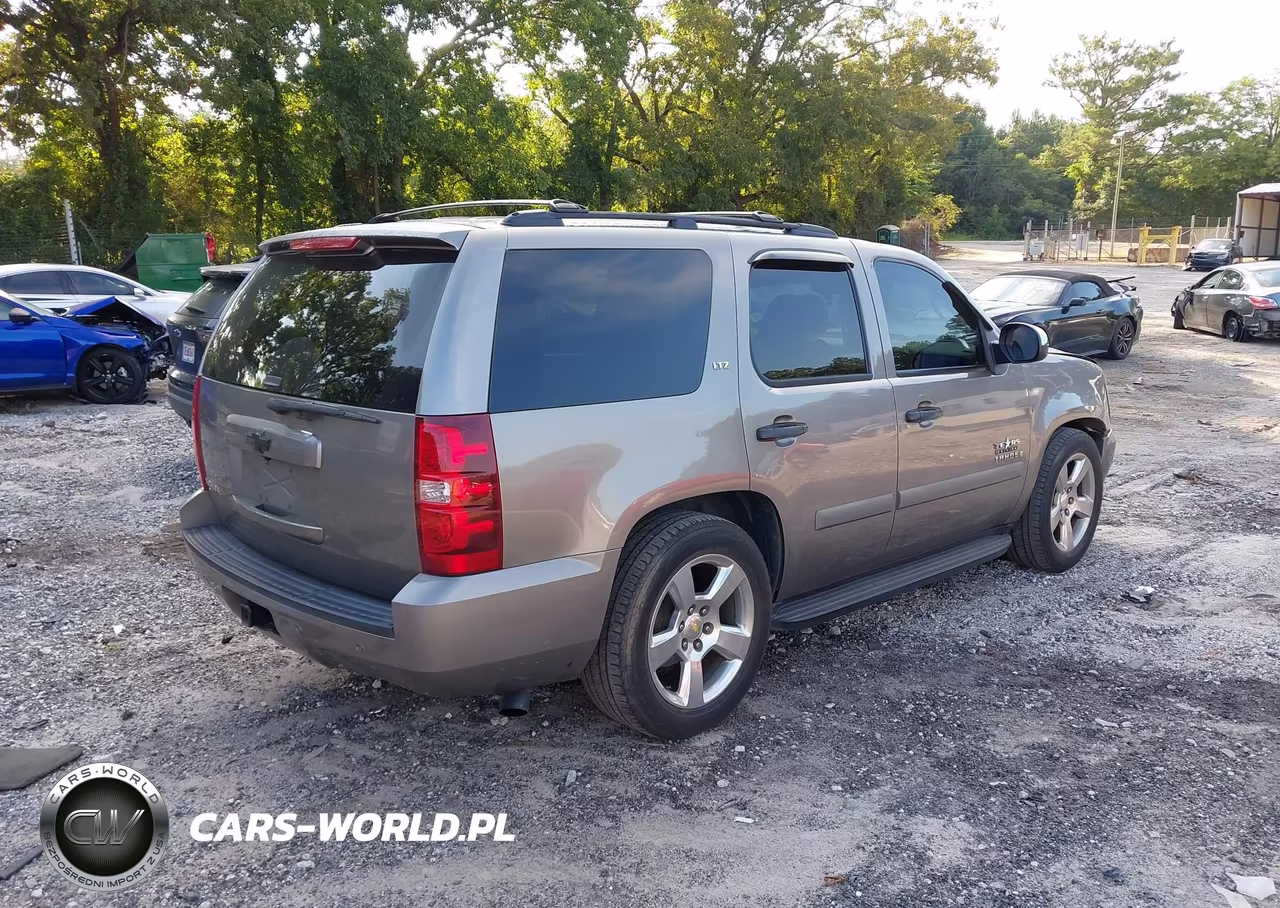2008 Chevrolet Tahoe Ltz VIN:1GNFC13J08R177187 - 4