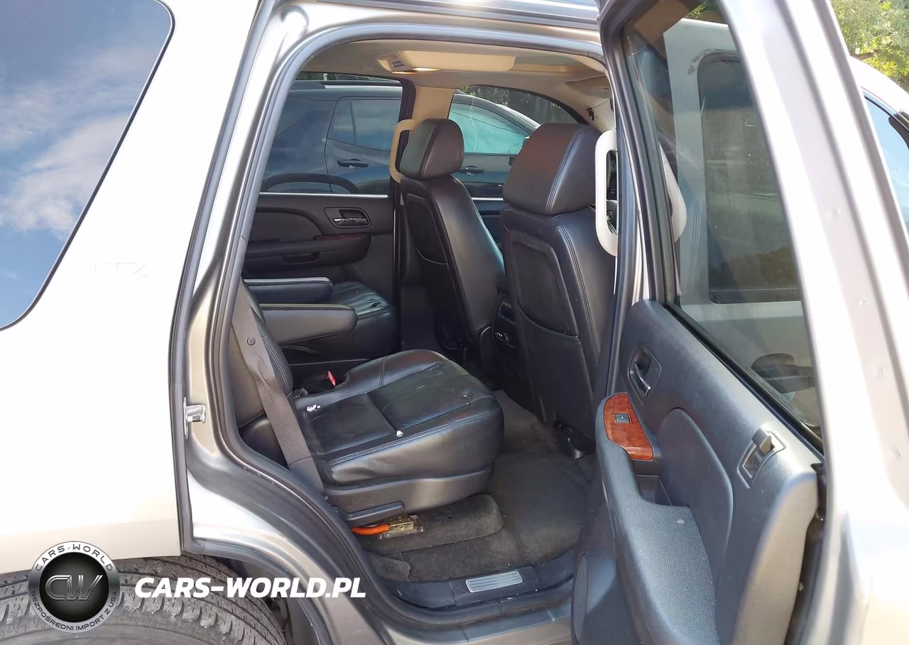 2008 Chevrolet Tahoe Ltz VIN:1GNFC13J08R177187 - 8