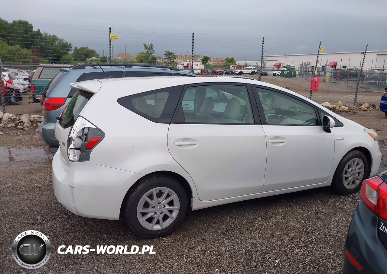 2014 Toyota Prius V Two VIN:JTDZN3EU4EJ000123 - 12