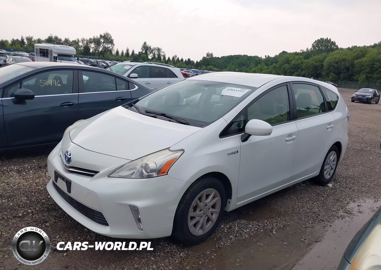 2014 Toyota Prius V Two VIN:JTDZN3EU4EJ000123 - 13