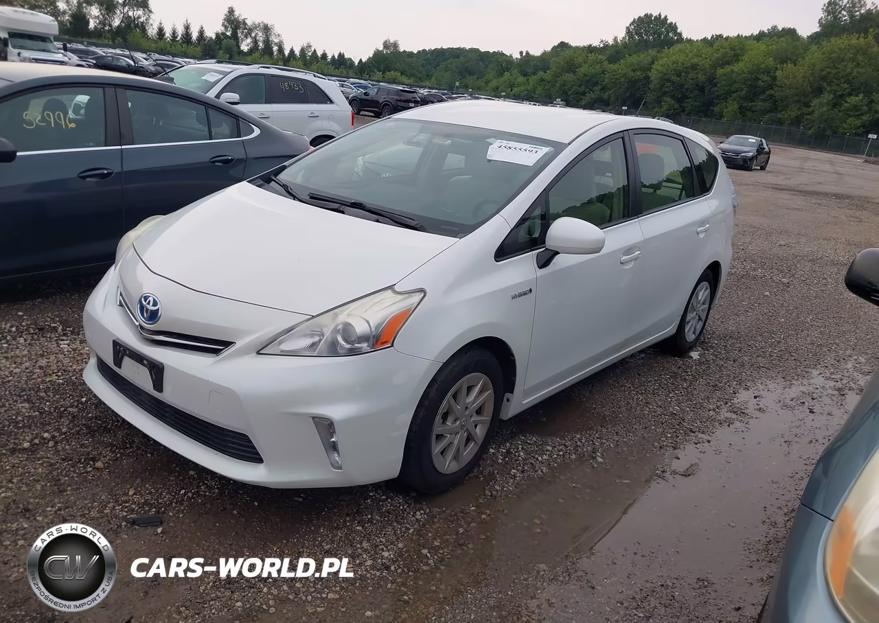 2014 Toyota Prius V Two VIN:JTDZN3EU4EJ000123 - 2