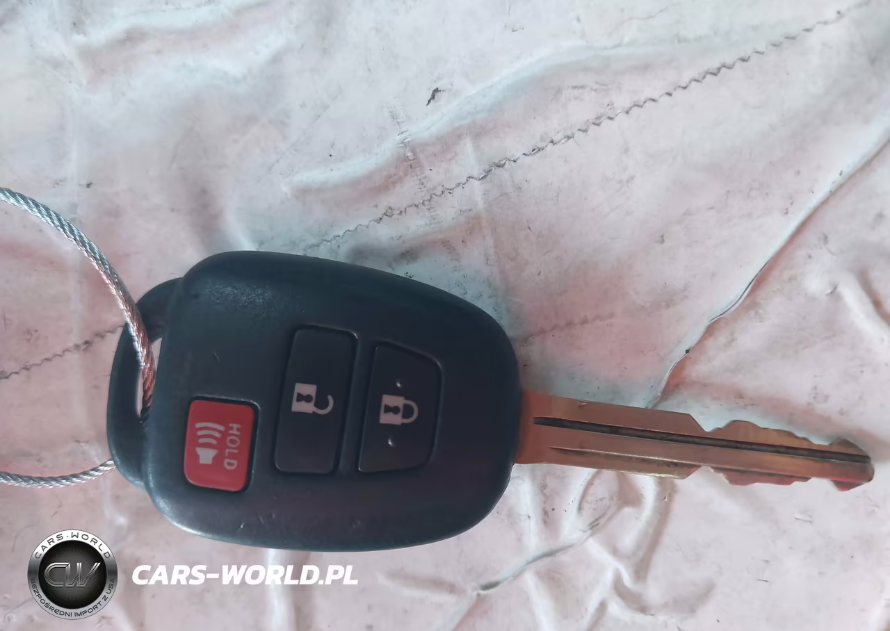 2013 Toyota Prius C One VIN:JTDKDTB35D1555886 - 11
