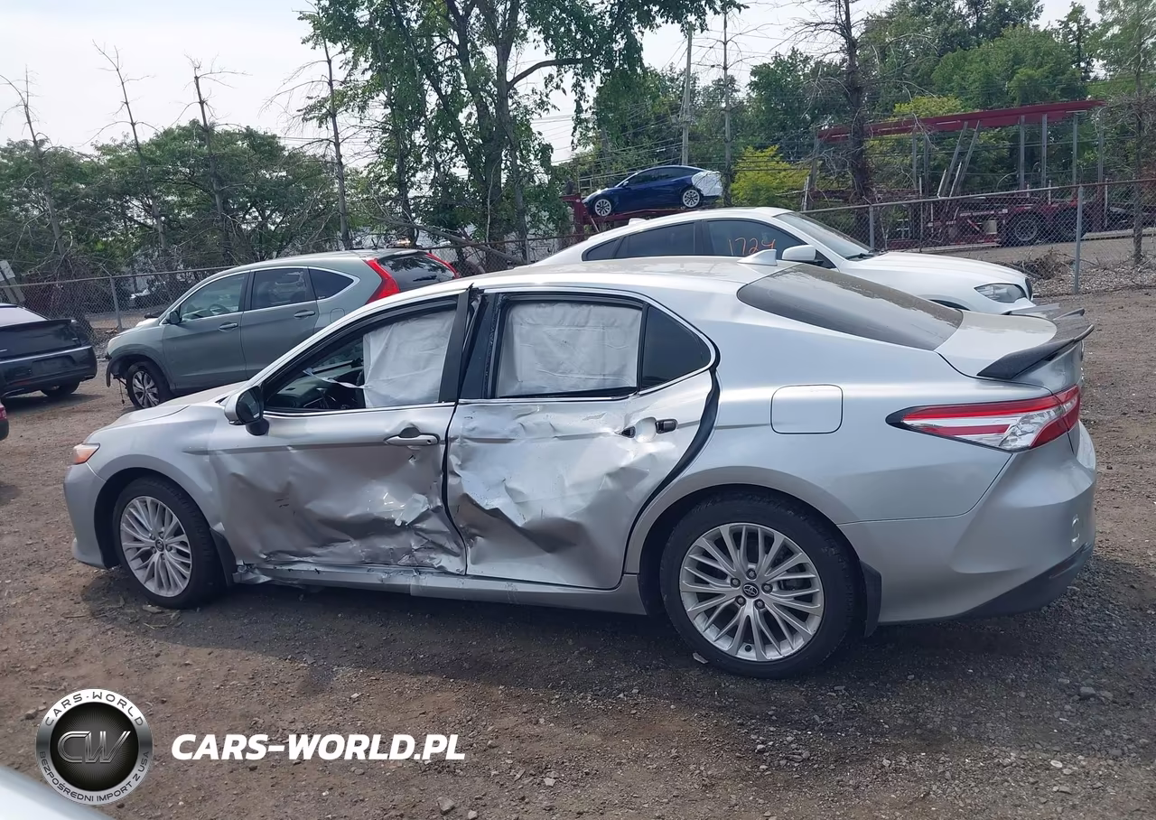 2020 Toyota Camry Xle Hybrid VIN:4T1F31AK3LU523271 - 14