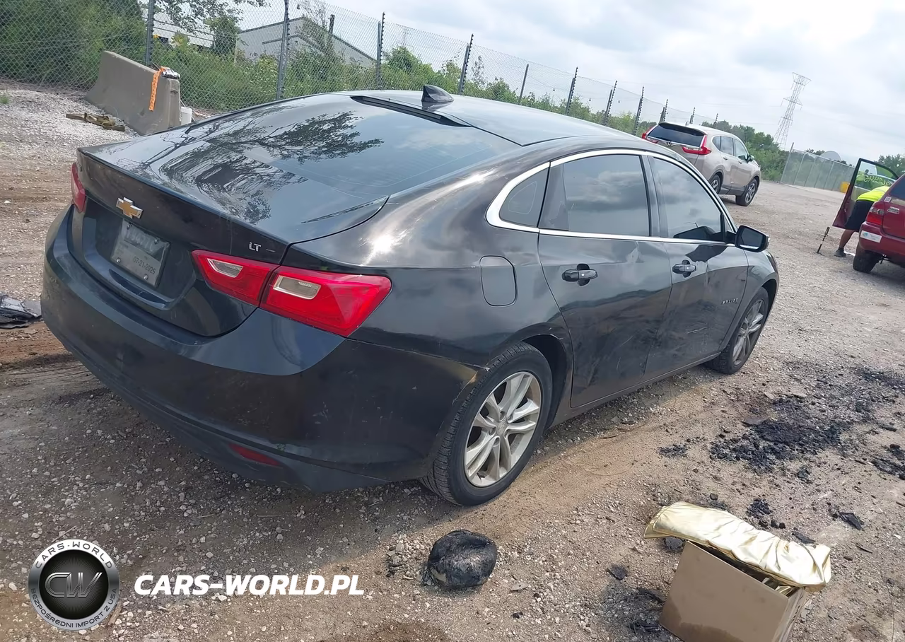 2018 Chevrolet Malibu Lt VIN:1G1ZD5ST4JF218787 - 4