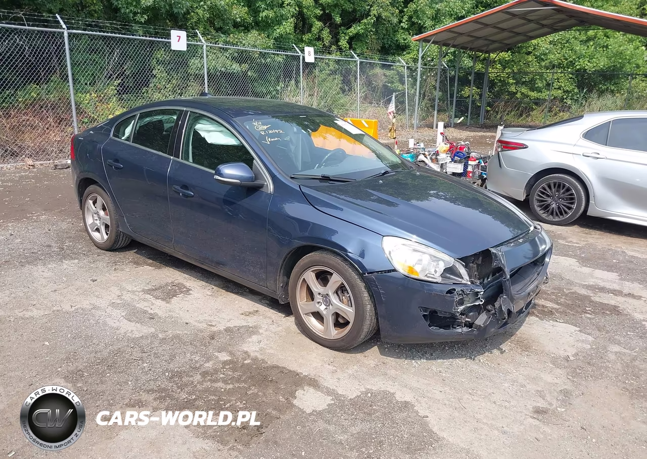2013 Volvo S60 T5-T5 Platinum-T5 Premier-T5 Premier Plus
