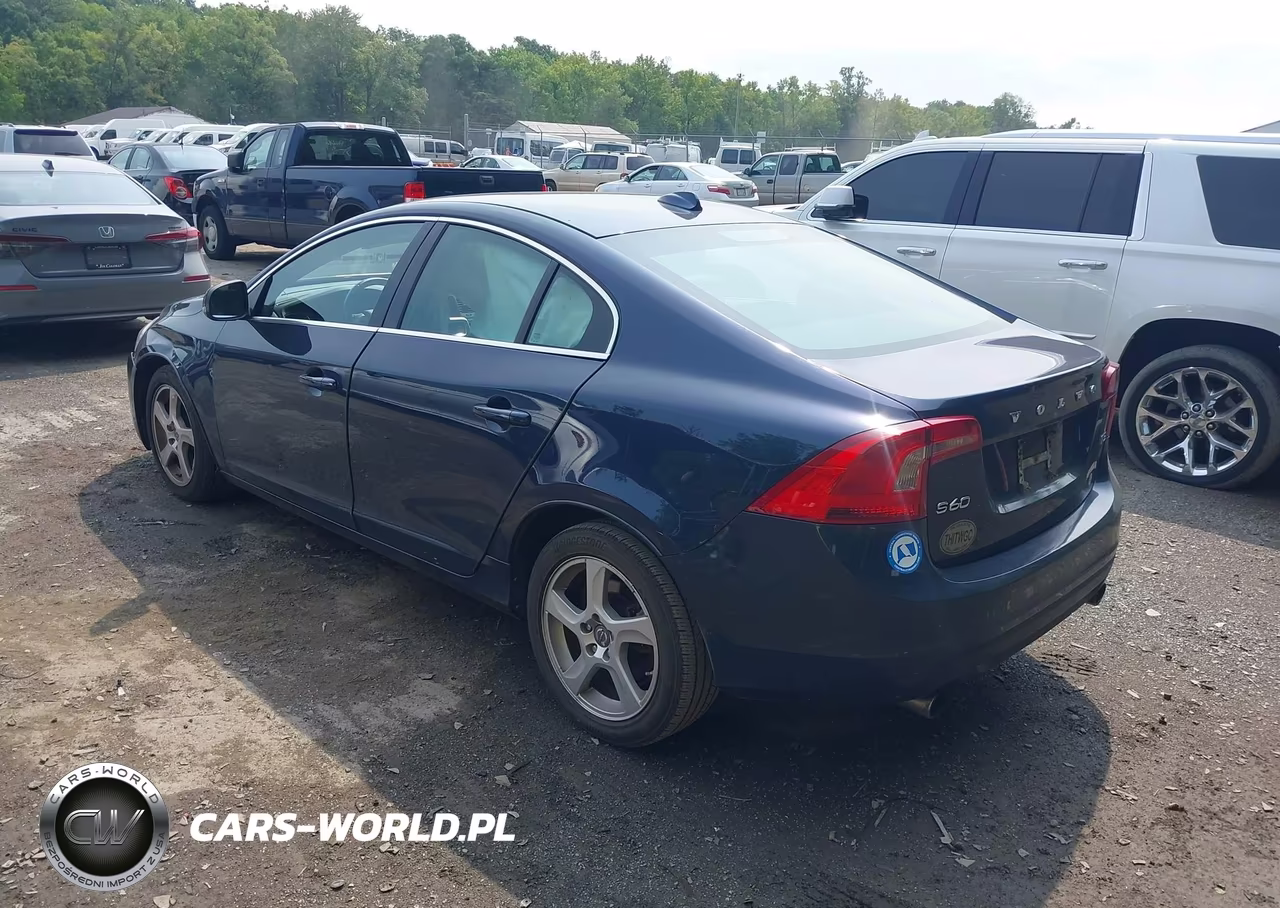 2013 Volvo S60 T5-T5 Platinum-T5 Premier-T5 Premier Plus VIN:YV1612FS5D2170192 - 3