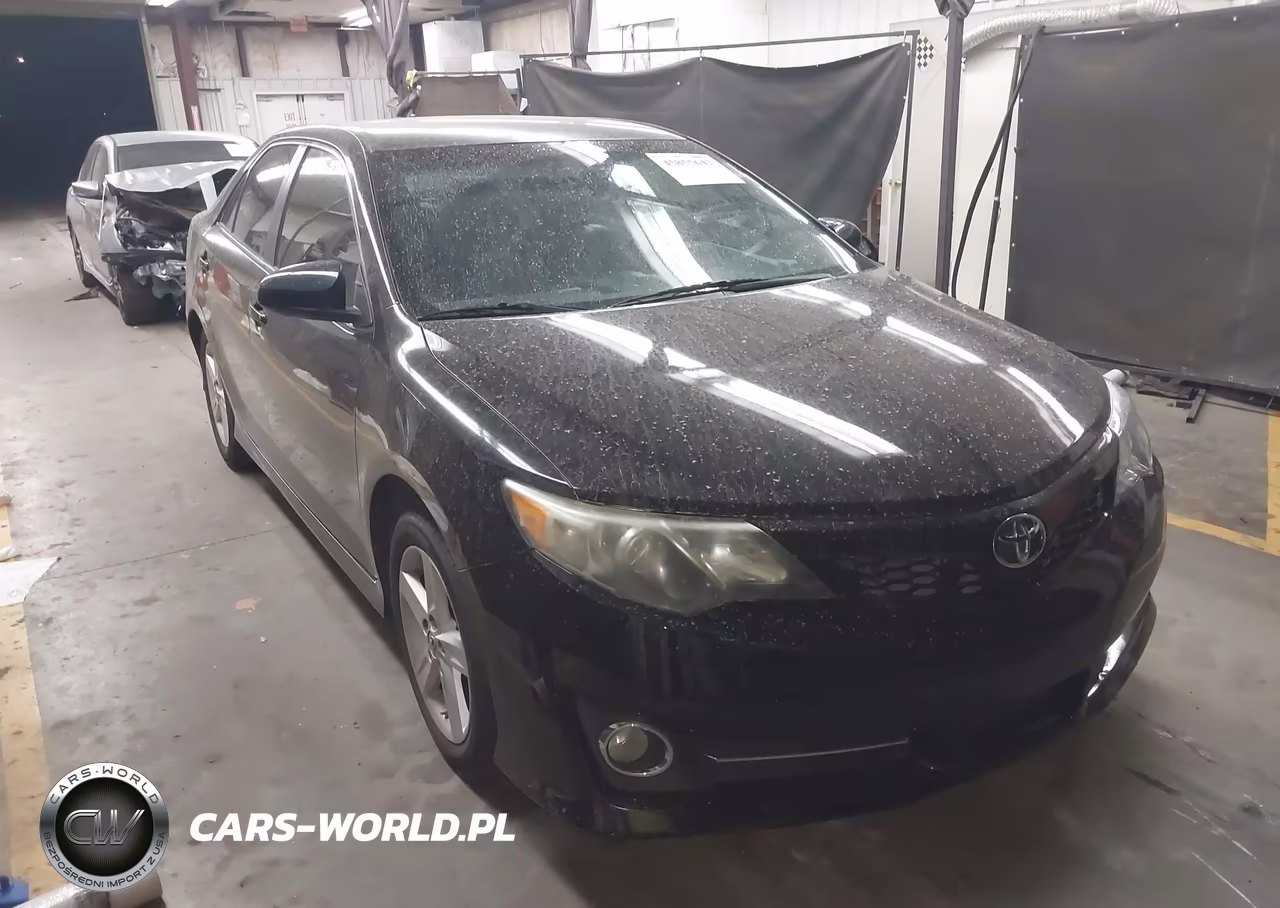 2014 Toyota Camry Se – zdjęcie 1 z 16