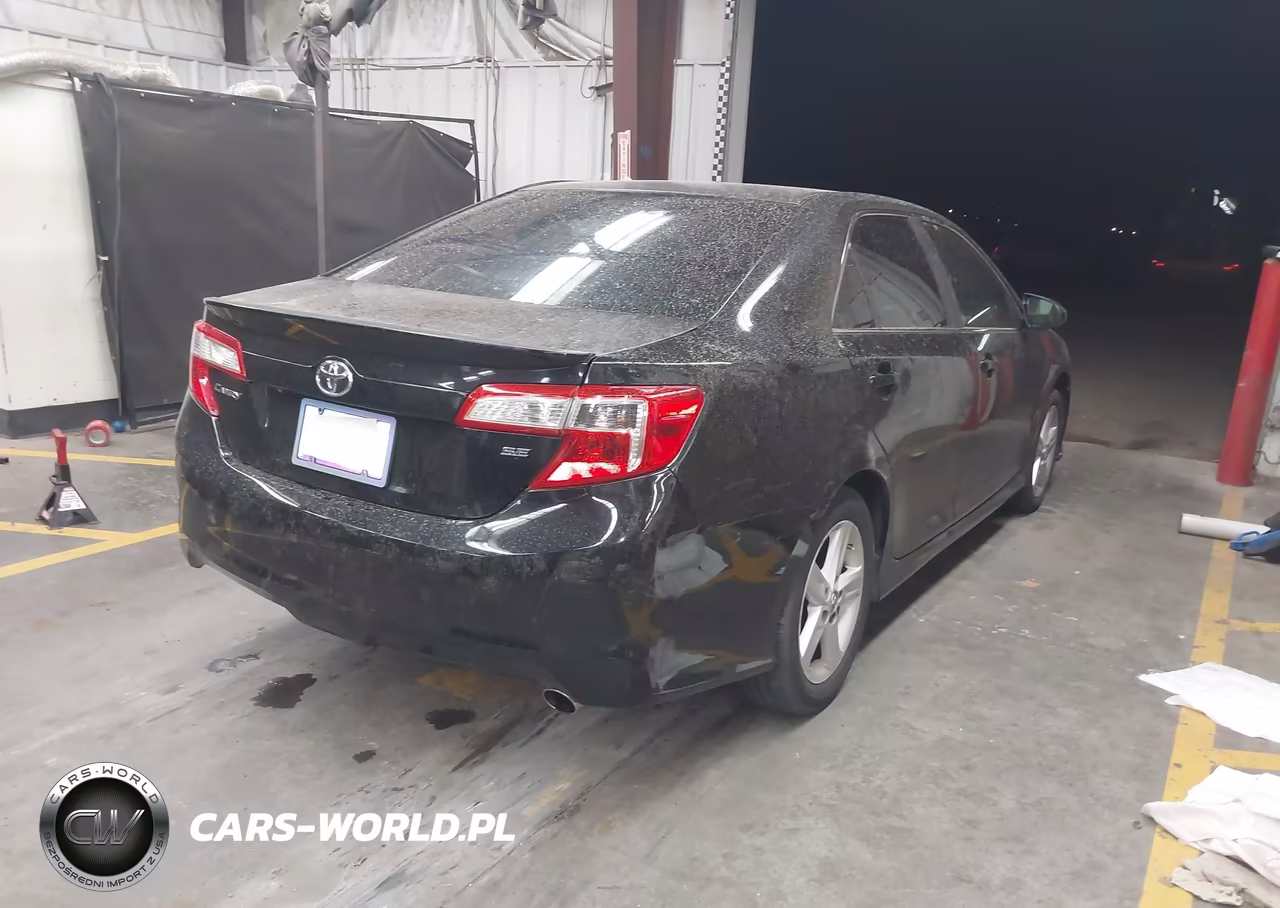 2014 Toyota Camry Se VIN:4T1BF1FK6EU434537 - 4