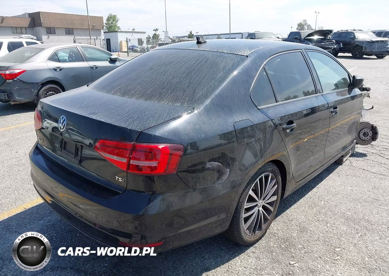 2015 Volkswagen Jetta 1.8T Sport VIN:3VWD17AJ7FM405662 - 4