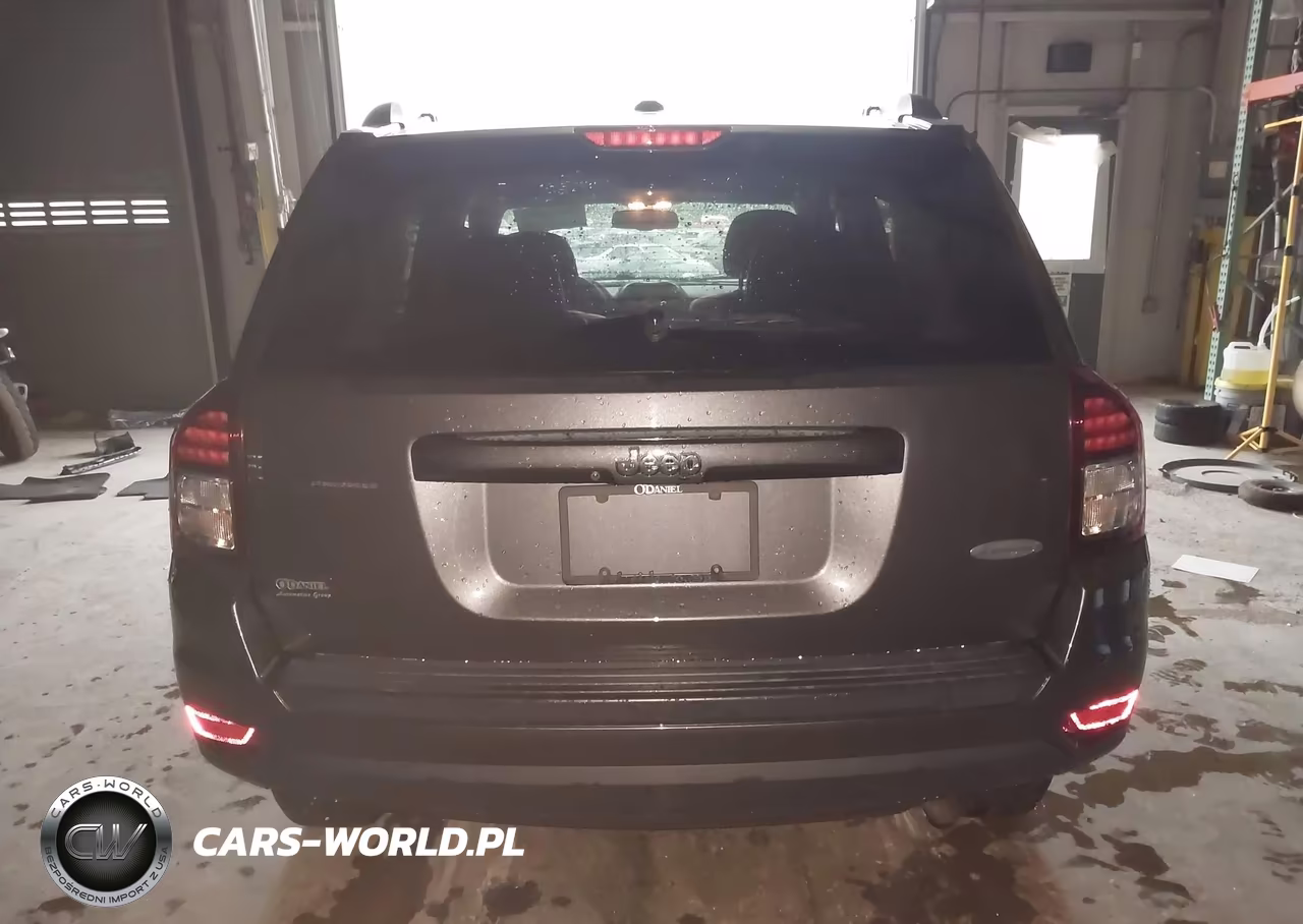 2017 Jeep Compass Latitude VIN:1C4NJCEAXHD206968 - 16