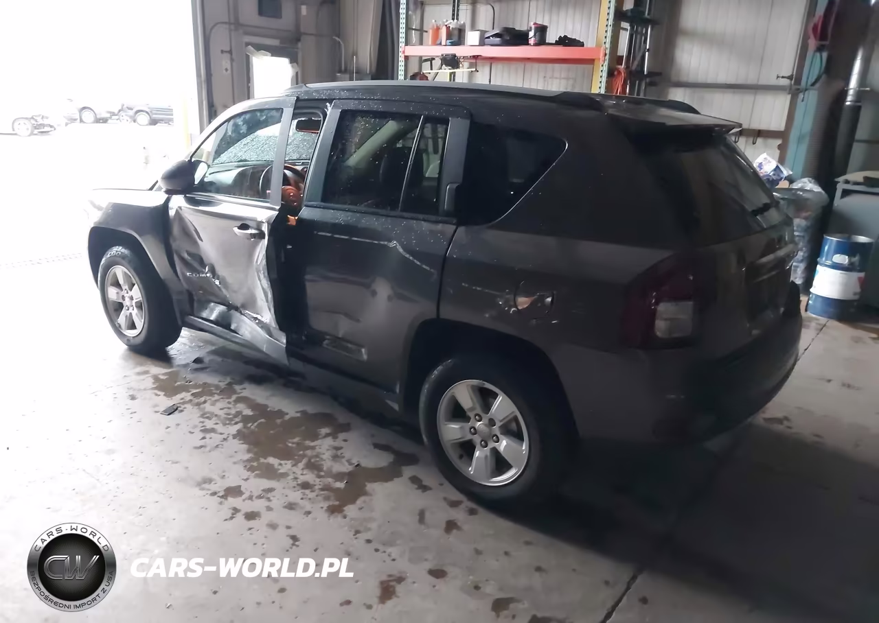 2017 Jeep Compass Latitude VIN:1C4NJCEAXHD206968 - 3