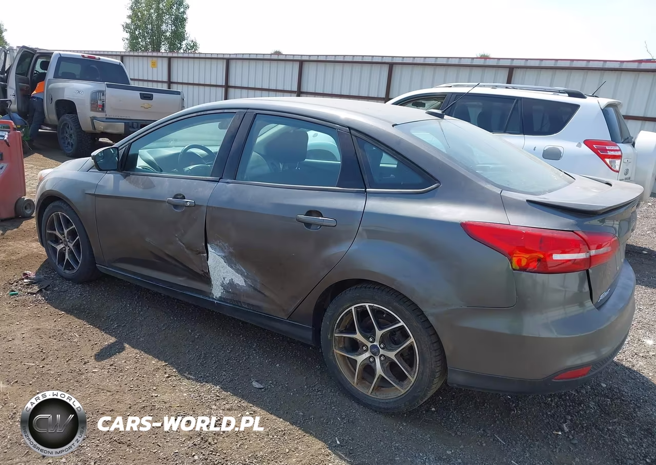 2015 FORD FOCUS SE VIN:1FADP3FE4FL314250 - 3