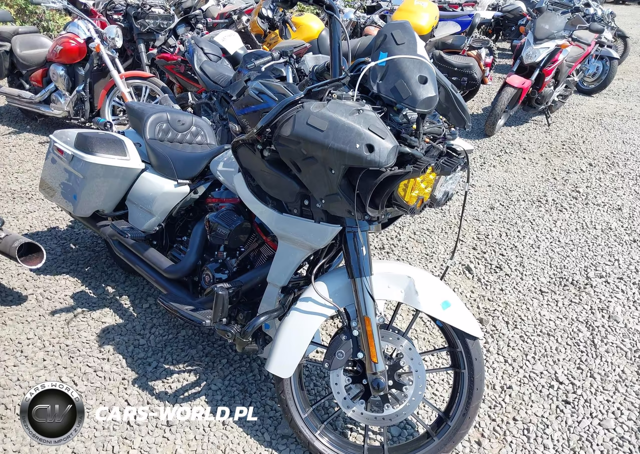 2020 Harley-Davidson Fltrxse VIN:1HD1TCL10LB956197 - 12