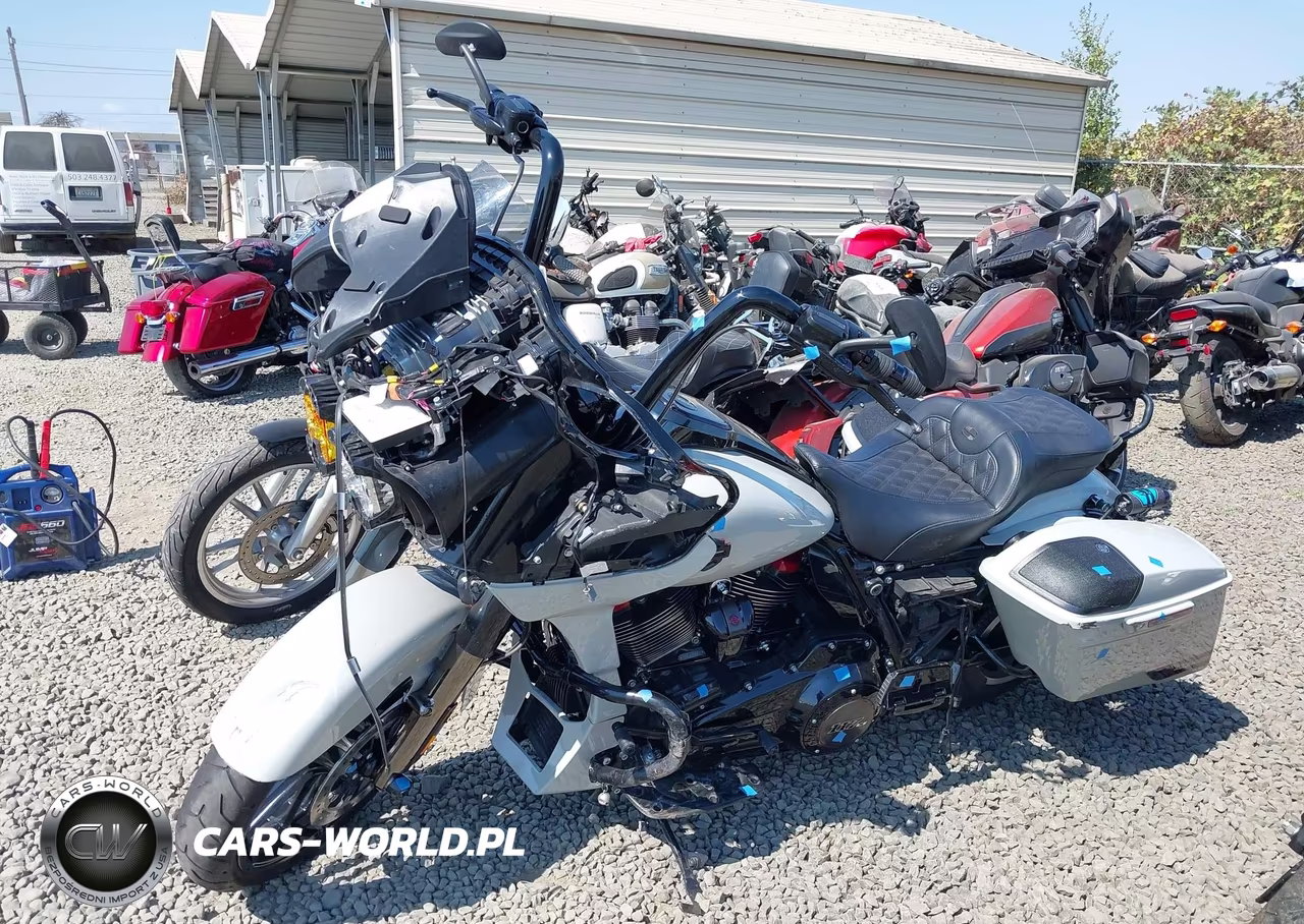 2020 Harley-Davidson Fltrxse VIN:1HD1TCL10LB956197 - 13
