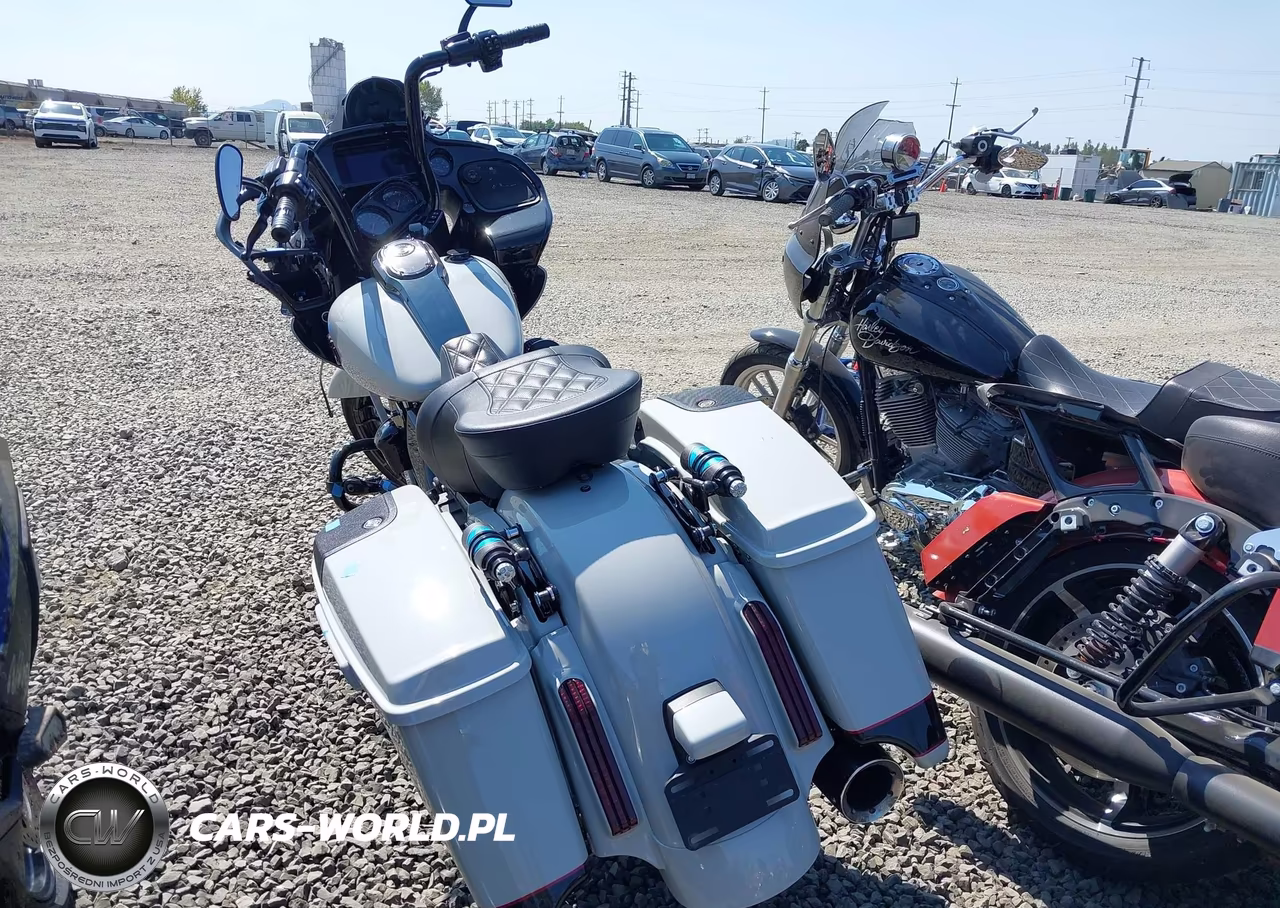 2020 Harley-Davidson Fltrxse VIN:1HD1TCL10LB956197 - 3