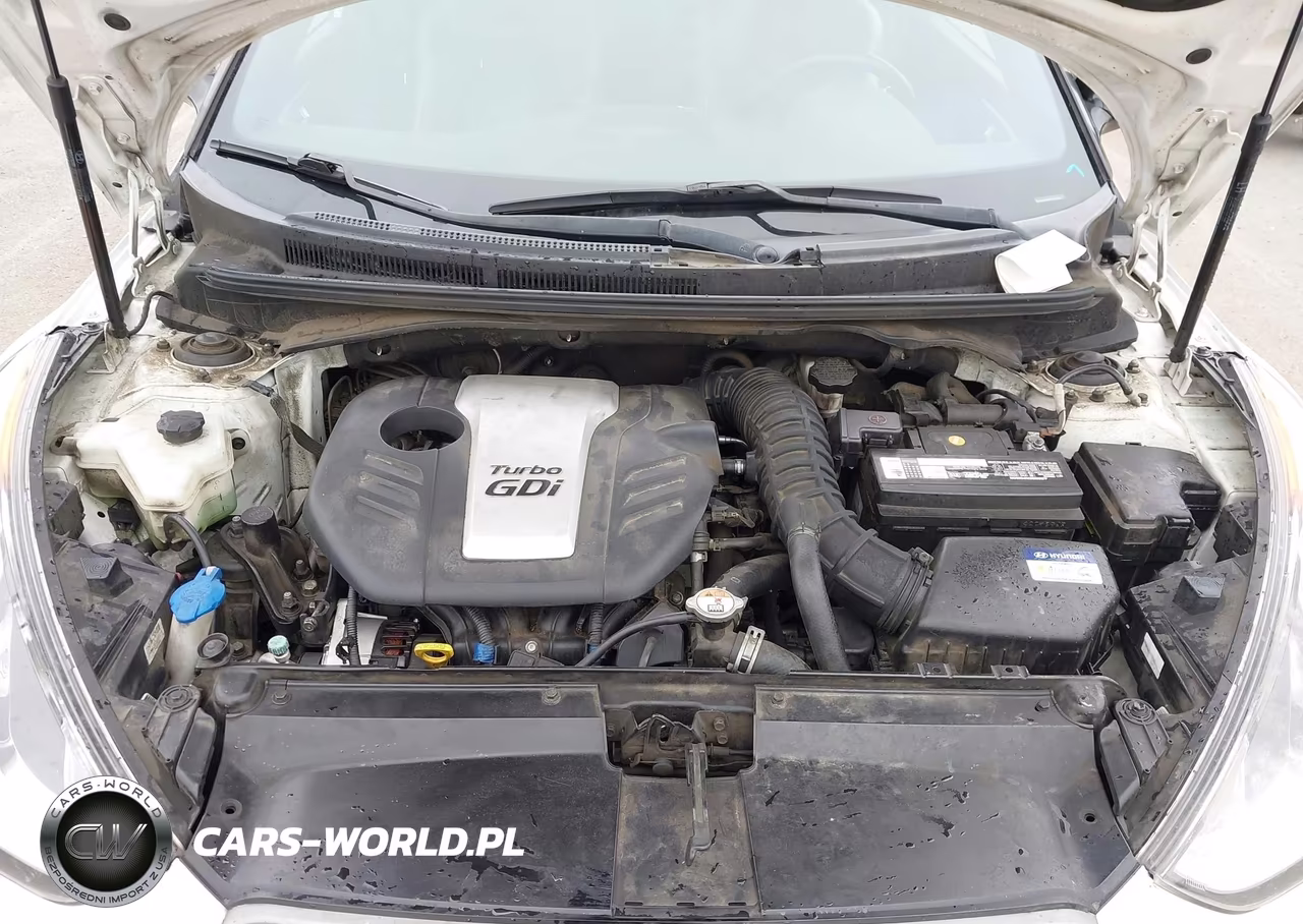 2016 Hyundai Veloster Turbo VIN:KMHTC6AE5GU283835 - 10