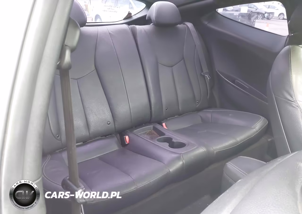 2016 Hyundai Veloster Turbo VIN:KMHTC6AE5GU283835 - 8