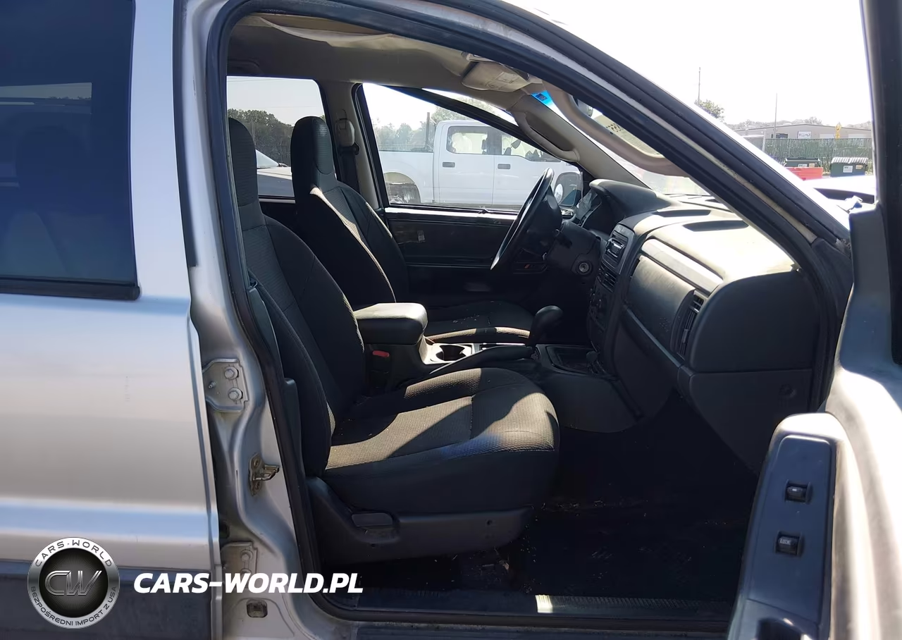 2004 Jeep Grand Cherokee Laredo VIN:1J4GW48S34C395400 - 5