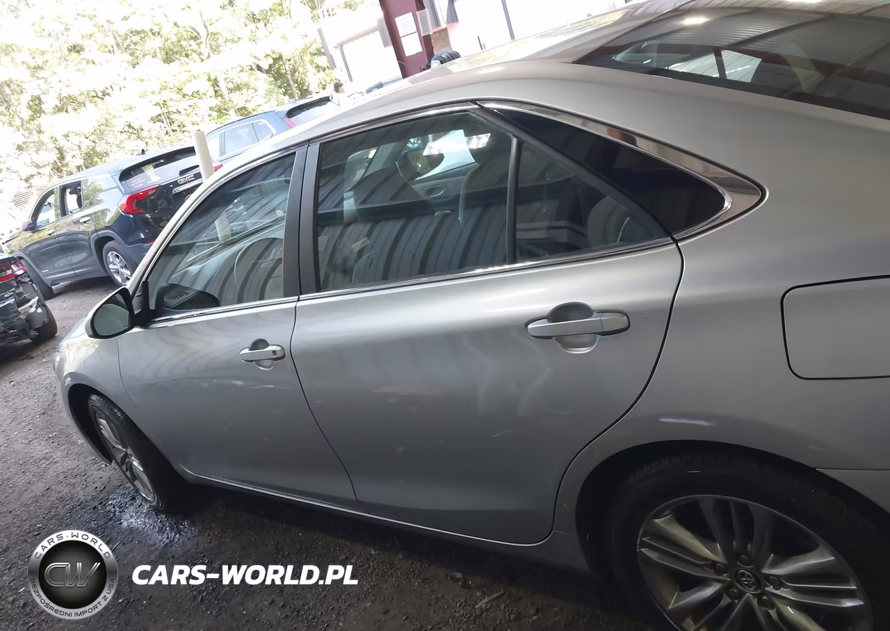 2016 Toyota Camry Se VIN:4T1BF1FK8GU116616 - 14