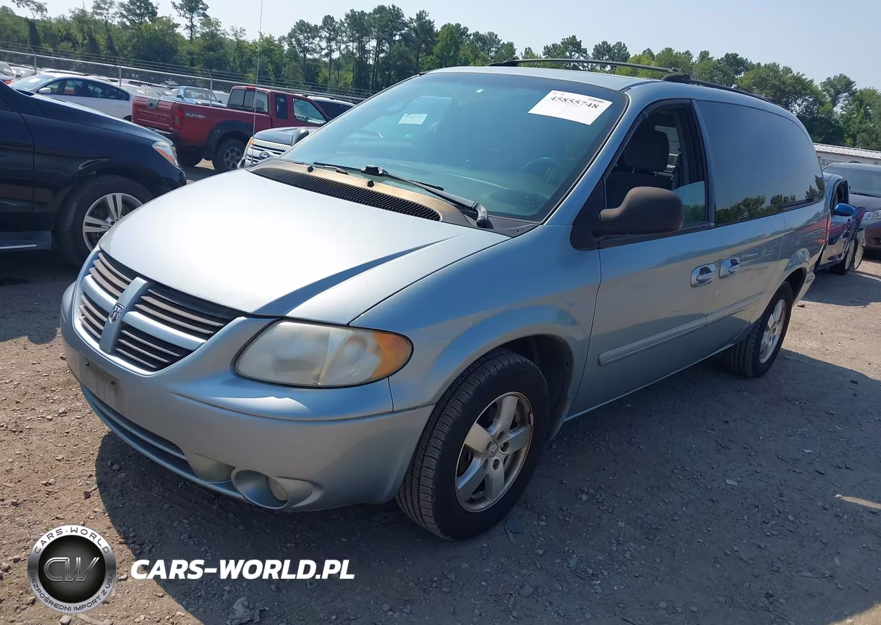 2005 Dodge Grand Caravan Sxt VIN:2D4GP44L15R135316 - 2