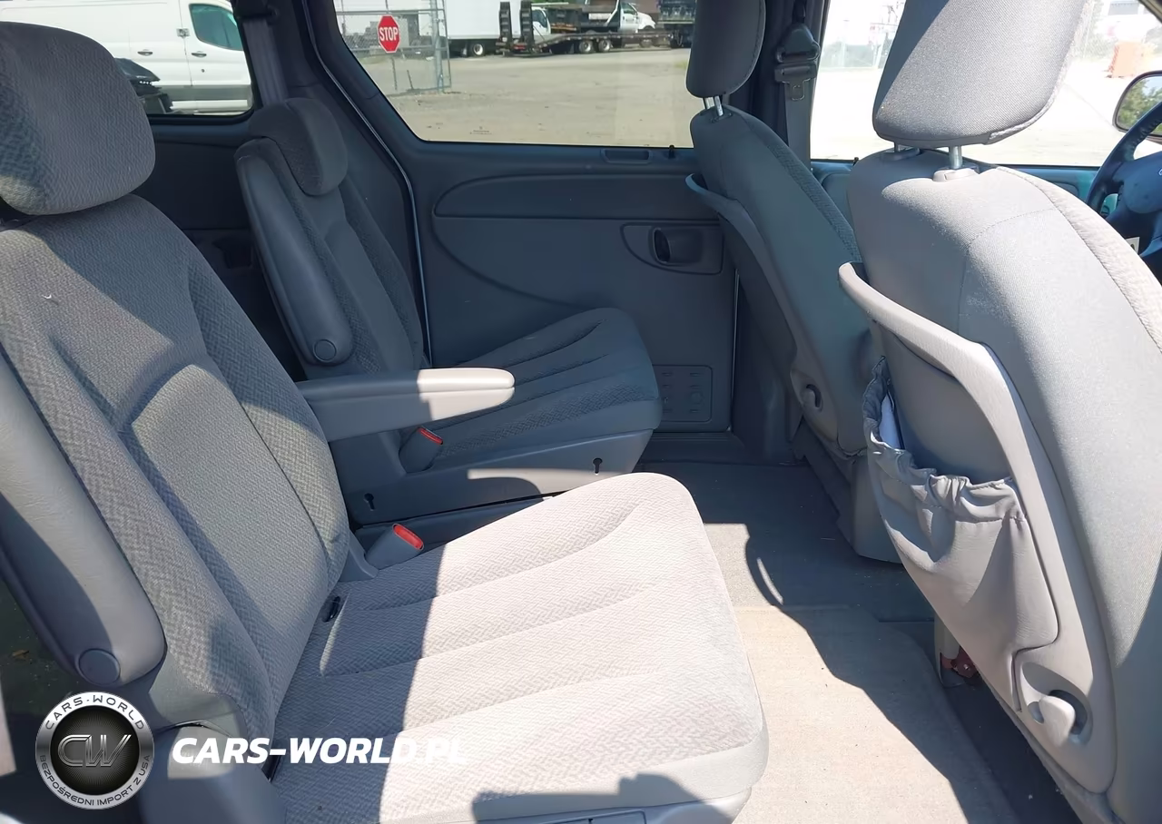 2005 Dodge Grand Caravan Sxt VIN:2D4GP44L15R135316 - 8