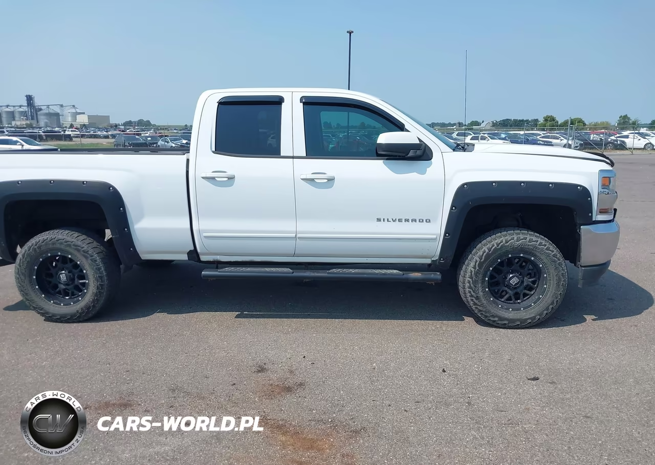 2017 Chevrolet Silverado 1500 Lt VIN:1GCVKREC6HZ204641 - 13