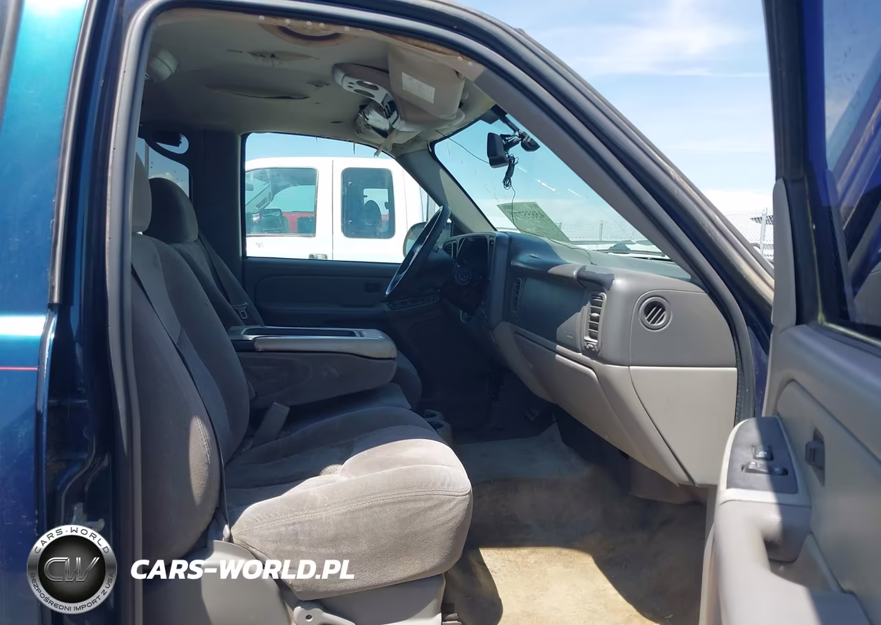 2005 Chevrolet Tahoe Ls VIN:1GNEC13V15R157816 - 5