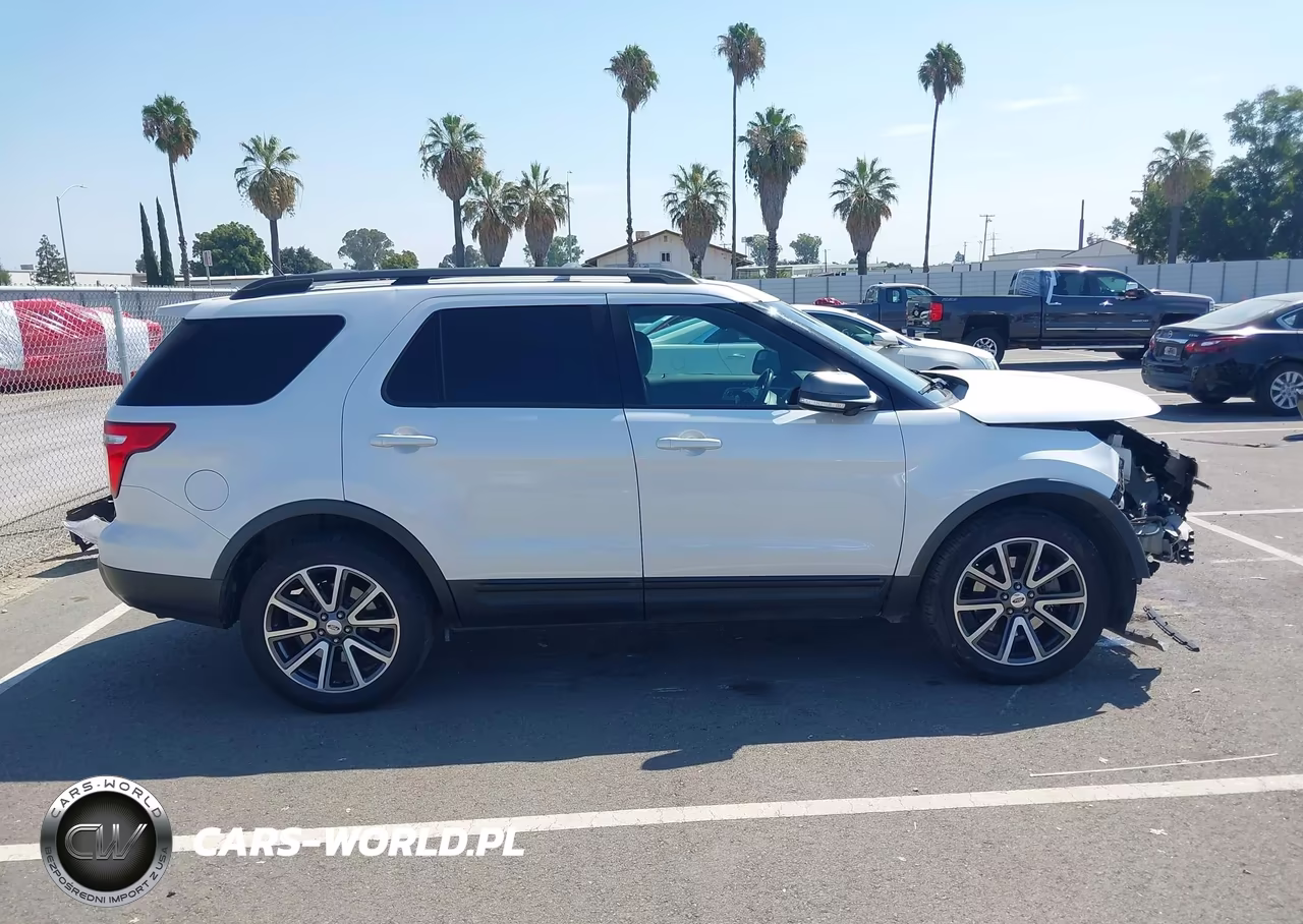 2015 Ford Explorer Xlt VIN:1FM5K8D82FGA03766 - 14