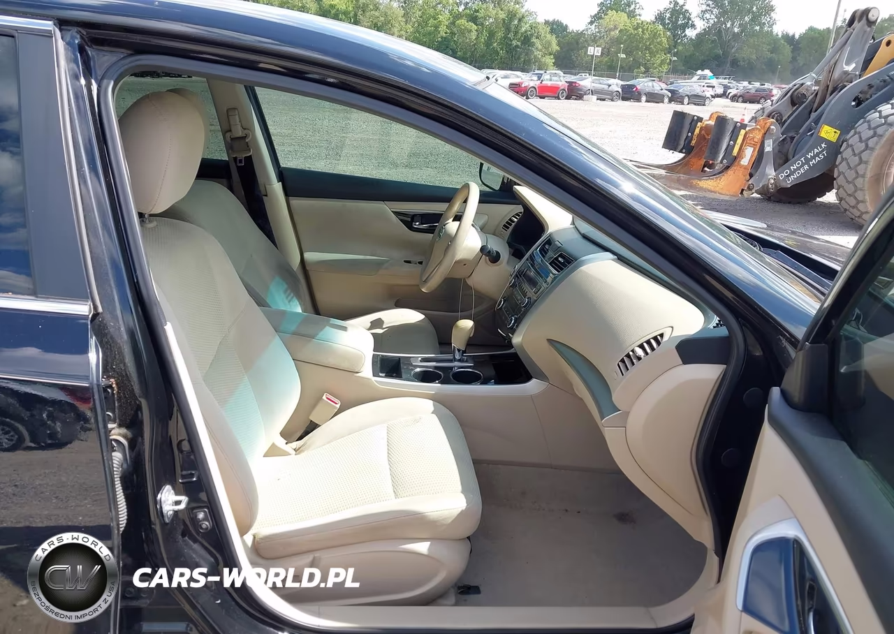 2014 Nissan Altima 2.5 S VIN:1N4AL3AP9EC183810 - 5