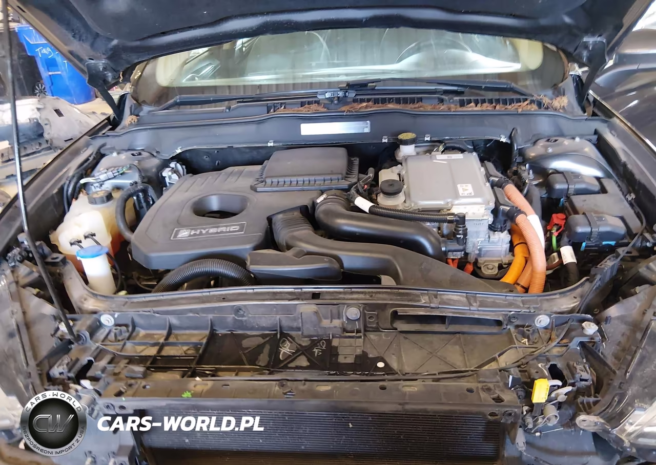 2018 Ford Fusion Hybrid S VIN:3FA6P0UU4JR122449 - 10