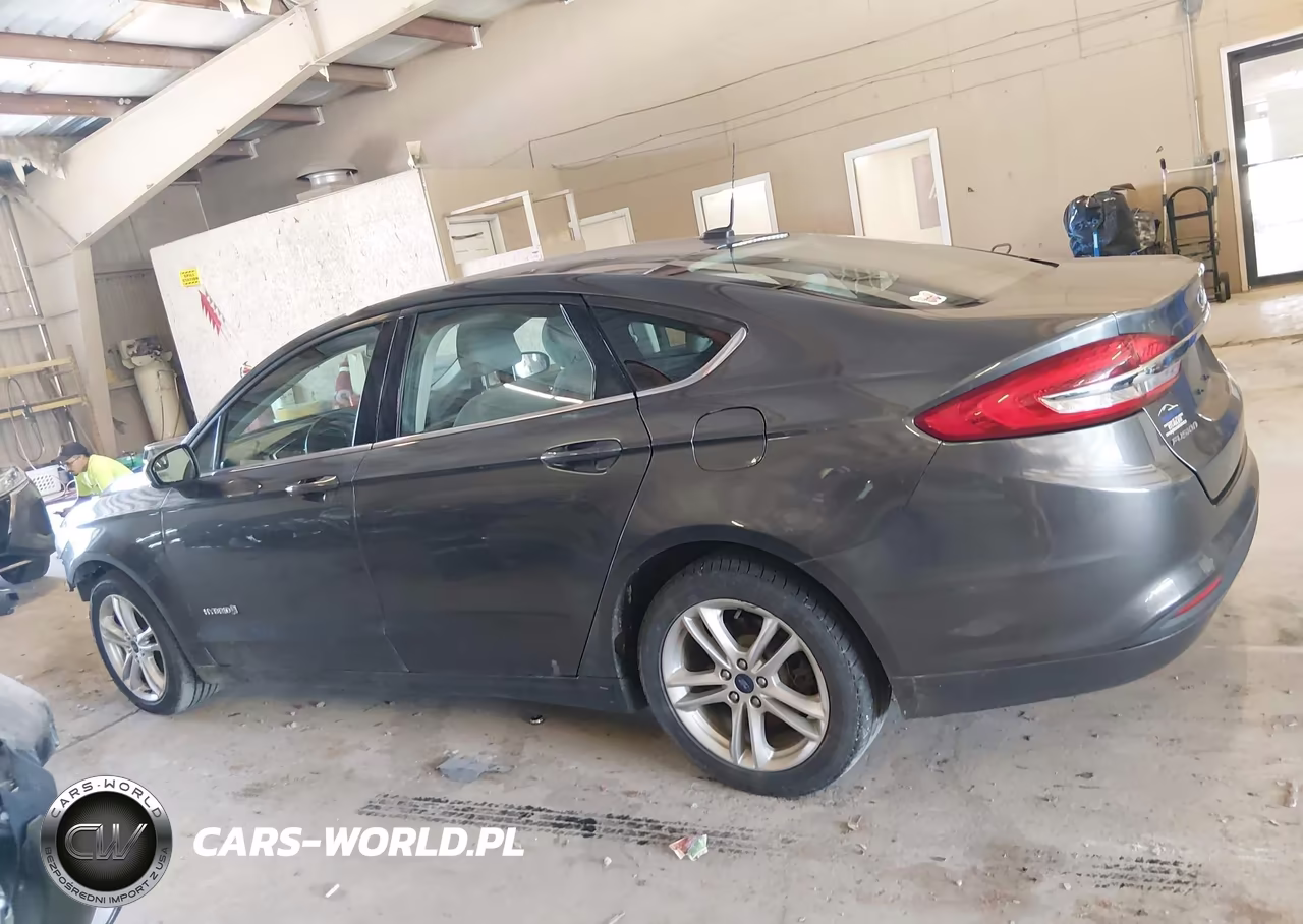 2018 Ford Fusion Hybrid S VIN:3FA6P0UU4JR122449 - 15