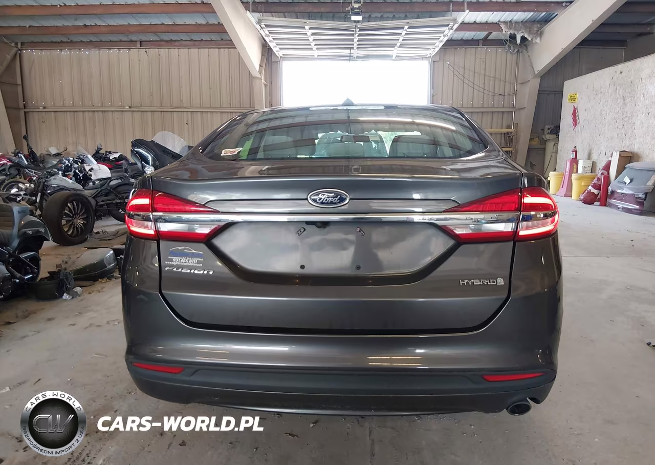 2018 Ford Fusion Hybrid S VIN:3FA6P0UU4JR122449 - 17