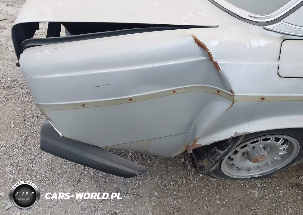 1981 Mercedes-Benz 300 D VIN:WDBAB30A9BB223572 - 12