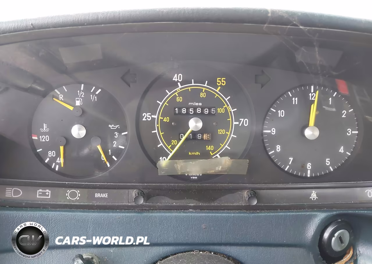 1981 Mercedes-Benz 300 D VIN:WDBAB30A9BB223572 - 7