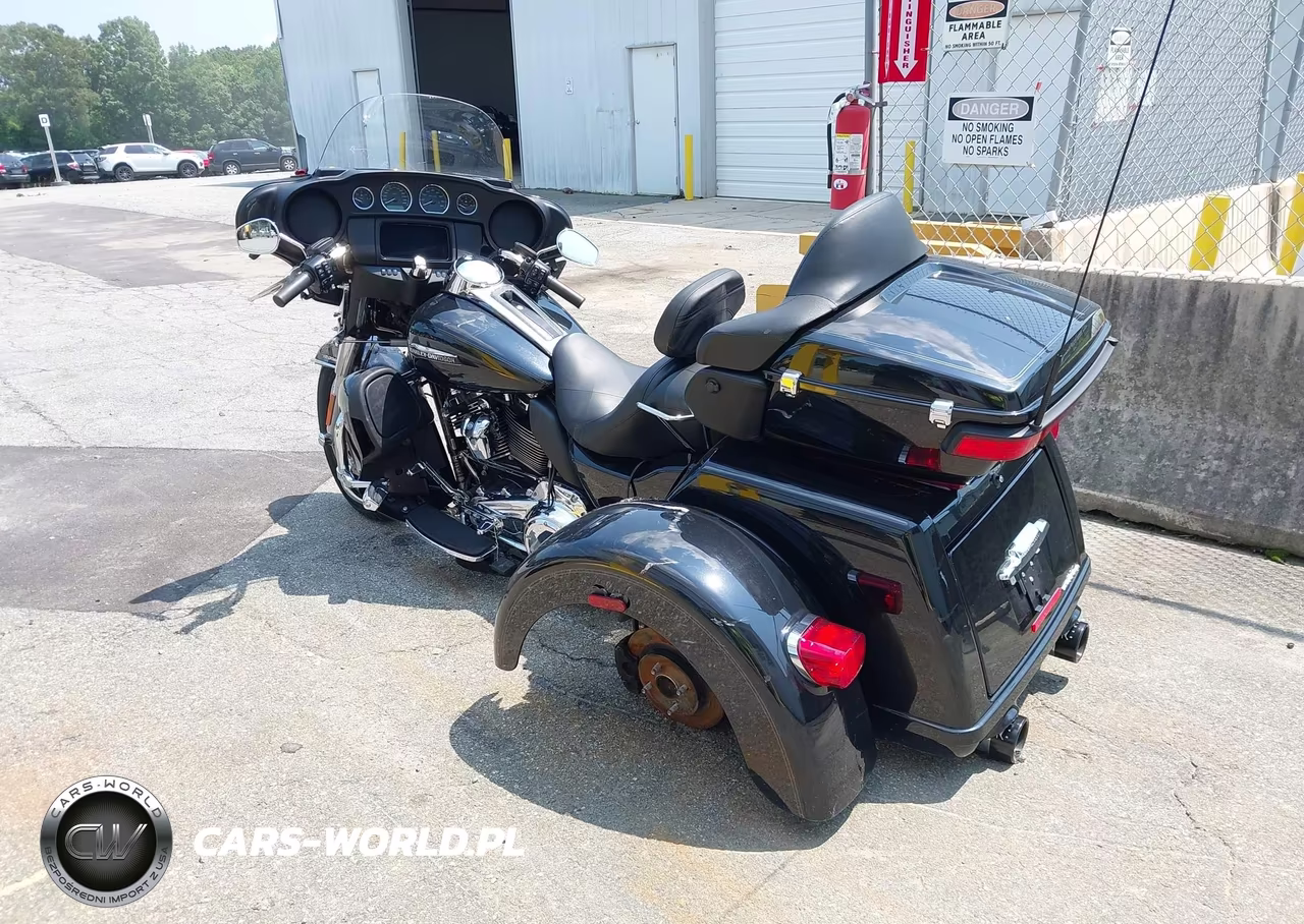 2020 Harley-Davidson Flhtcutg VIN:1HD1MAF14LB851210 - 3