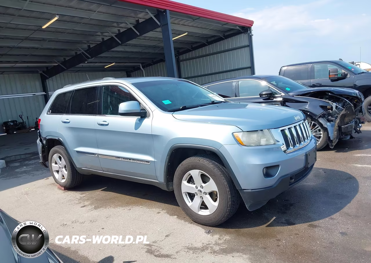2013 Jeep Grand Cherokee Laredo VIN:1C4RJFAG3DC555385 - 14