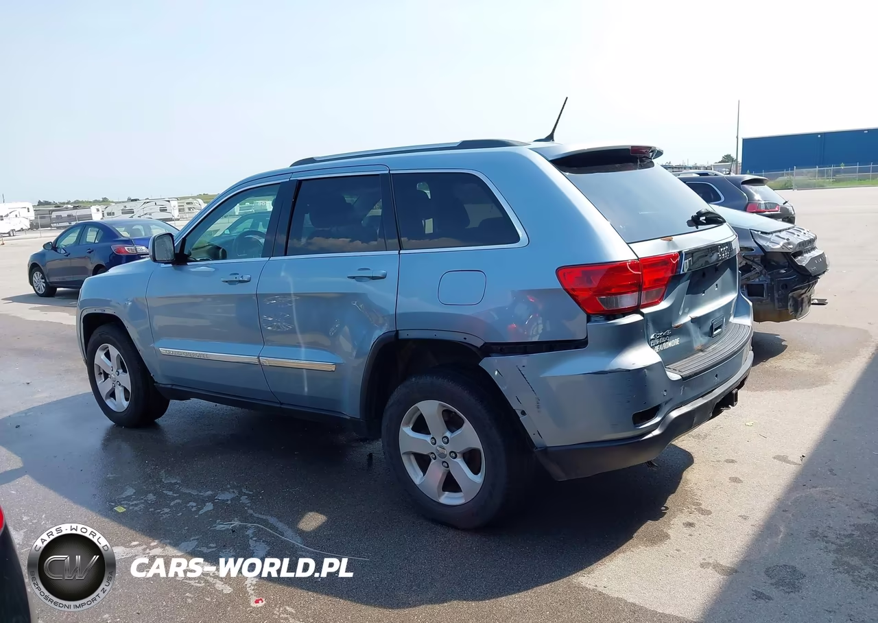 2013 Jeep Grand Cherokee Laredo VIN:1C4RJFAG3DC555385 - 15