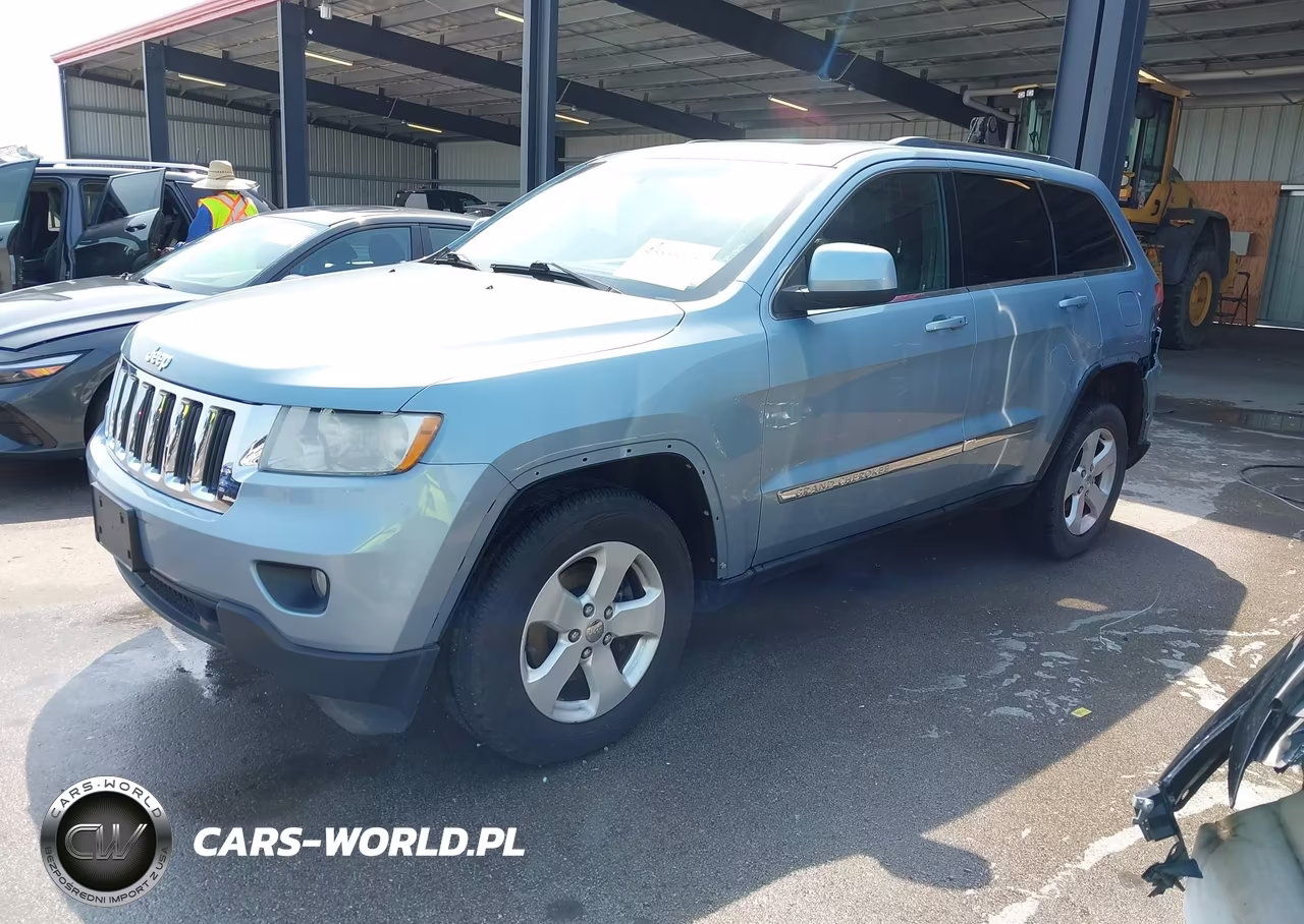 2013 Jeep Grand Cherokee Laredo VIN:1C4RJFAG3DC555385 - 2